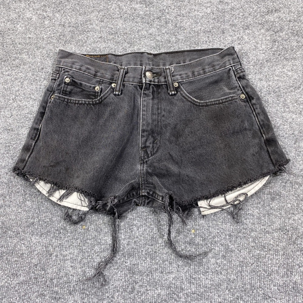 Levis 505 Shorts Womens 32 Black Cut Off Distressed Denim Frayed Hem Booty Biker